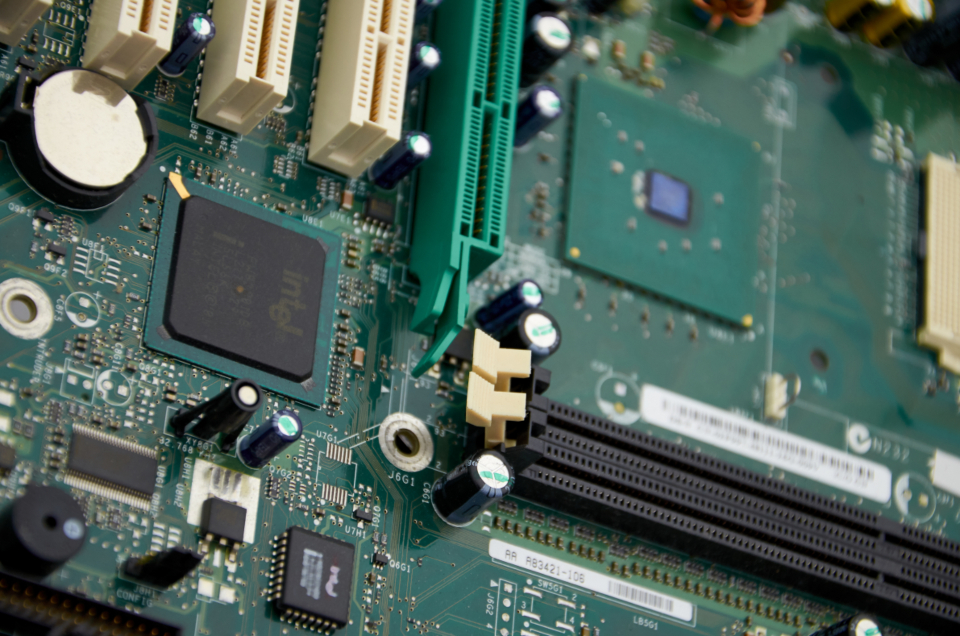 AI Vision Application Case for Three-proof Coating Coverage and Foreign Object Detection in the Electronics/PCBA Industry