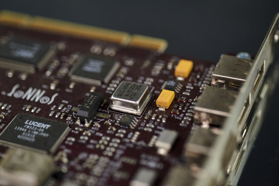 Component Polarity False-Alarm Reduction