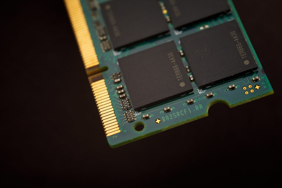 AI Vision Inspection Results for Semiconductor Chip Pins and Dicing Defects